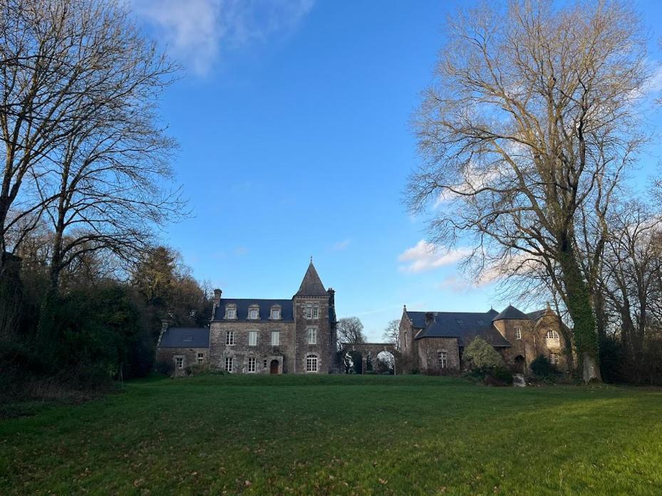 Chateau Ville Voisin Augan Luaran gambar